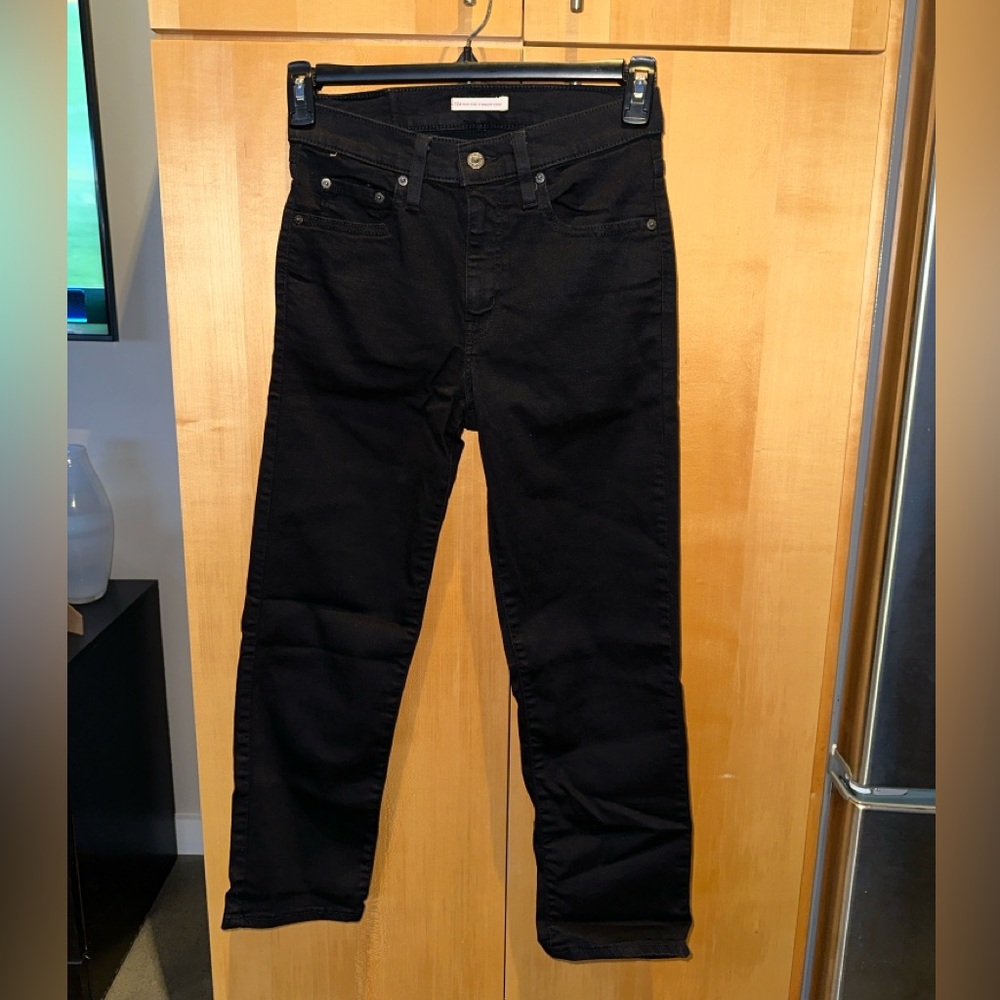 Levi's Black Ankle & Cropped Jeans